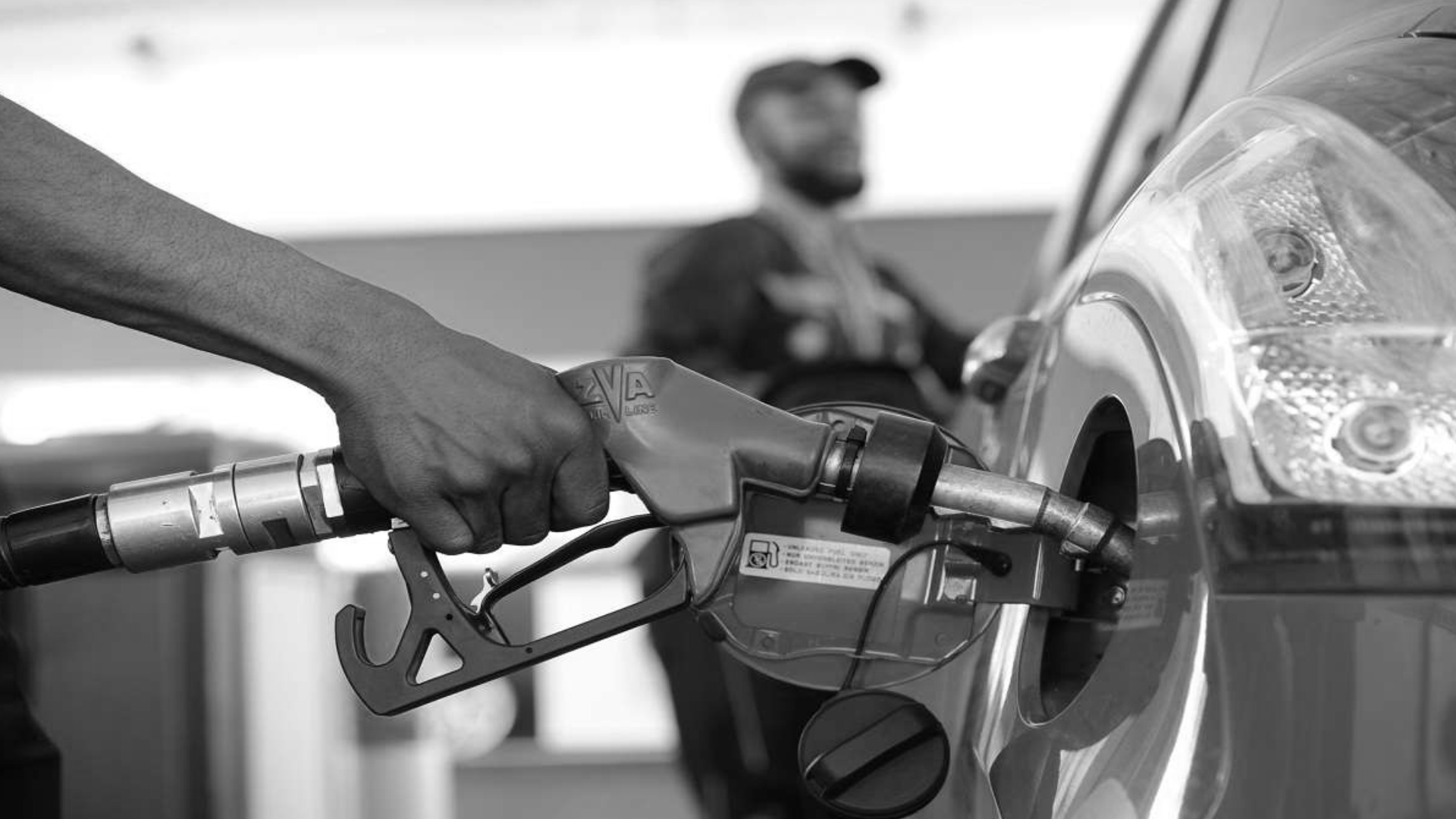 breaking-down-the-price-of-petrol-in-pakistan-macro-pakistani